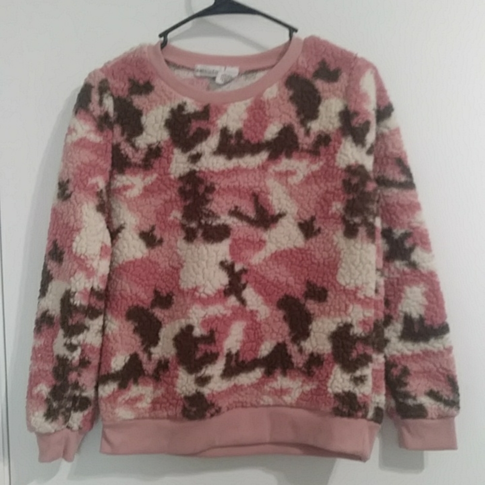 Brand:Full Tilt     Size: S    Color: camo